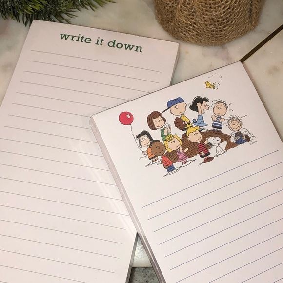 ✨NWT✨ Peanuts Refrigerator Magnetic Ruled Notepads Set - Picture 2 of 4